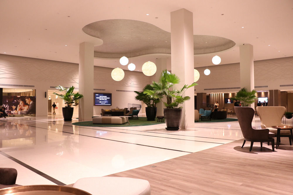 Отель Pullman Miri Waterfront Экстерьер фото The lobby of the hotel