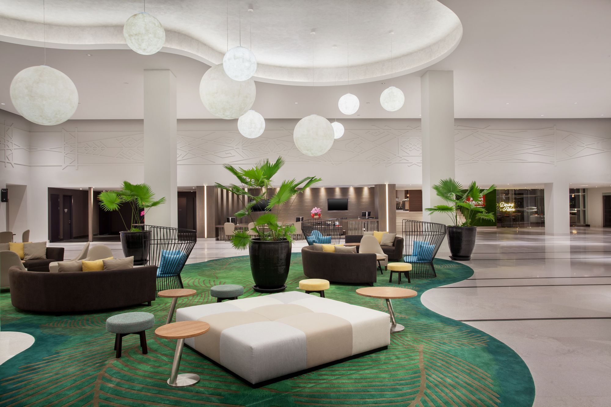 Отель Pullman Miri Waterfront Экстерьер фото Lobby