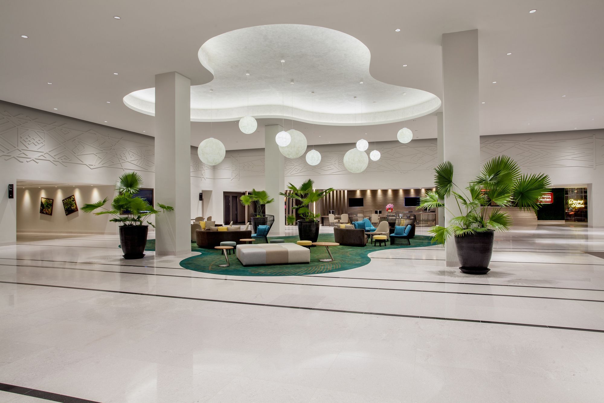 Отель Pullman Miri Waterfront Экстерьер фото Lobby