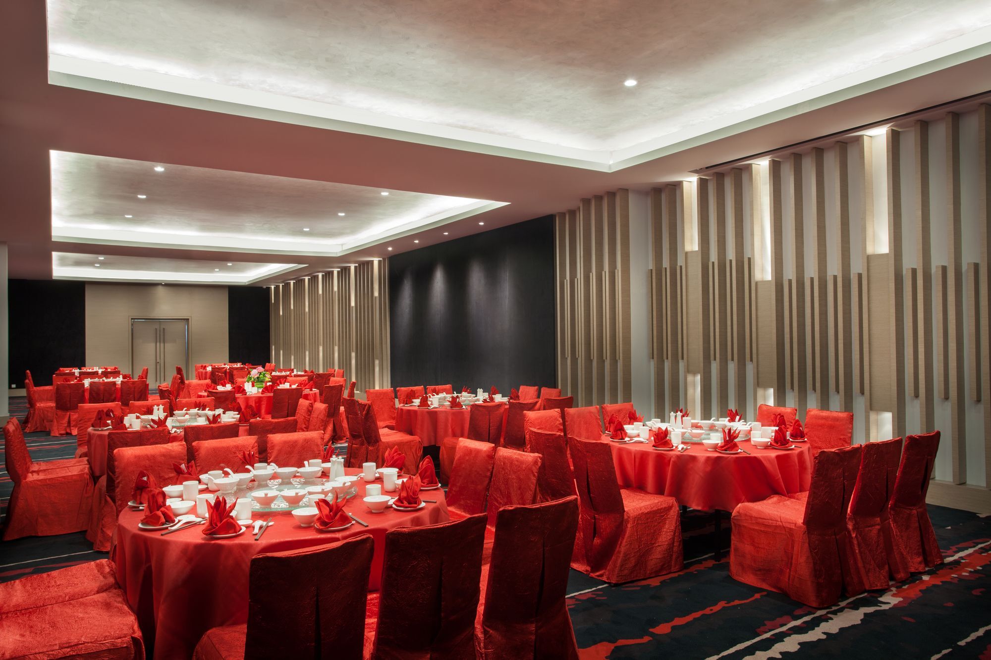 Отель Pullman Miri Waterfront Экстерьер фото The ballroom
