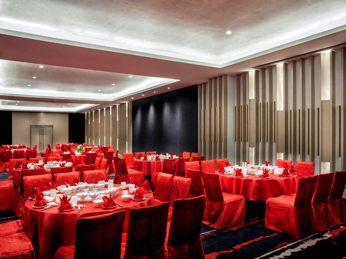Отель Pullman Miri Waterfront Экстерьер фото The ballroom